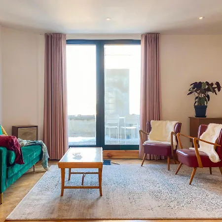 아파트 Family Floor - La Couronne - Authentiek Met Veel Lichtinval 오스텐드
