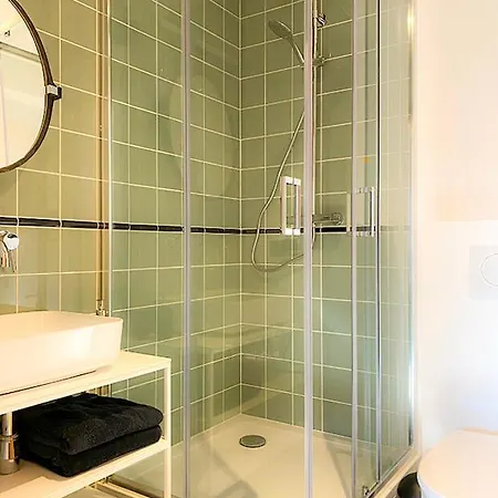 Family Floor - La Couronne - Authentiek Met Veel Lichtinval * Ostende