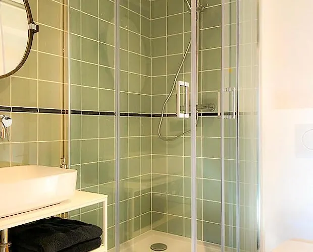 Family Floor - La Couronne - Authentiek Met Veel Lichtinval * 奥斯滕德