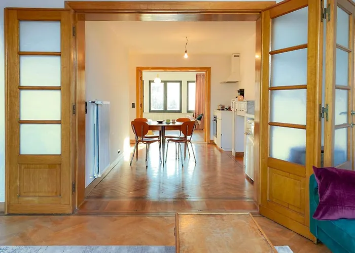 Family Floor - La Couronne - Authentiek Met Veel Lichtinval Appartement