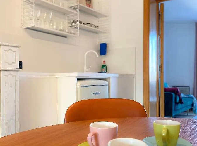 Family Floor - La Couronne - Authentiek Met Veel Lichtinval *